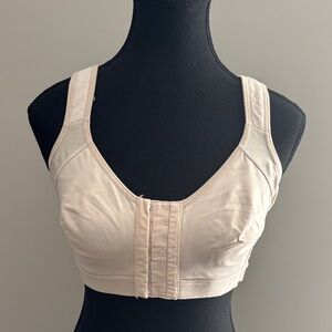 Leonisa adjustable Front-Closure and shoulder strap nursing/Comfort Bra in Cream